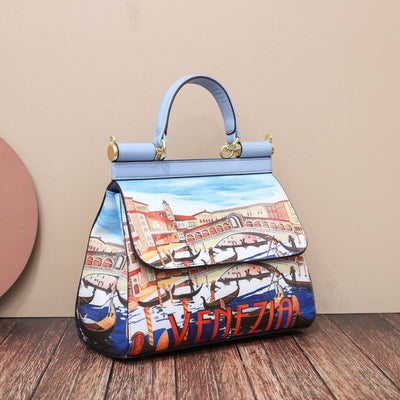 Retro Style Frame Women Totes Classic Printing